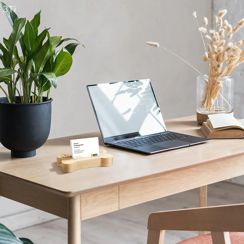 Porta biglietti da visita in legno a forma di osso di cane, porta biglietti da visita per animali domestici, organizer per espositori per carte carine con stampa di zampe in legno