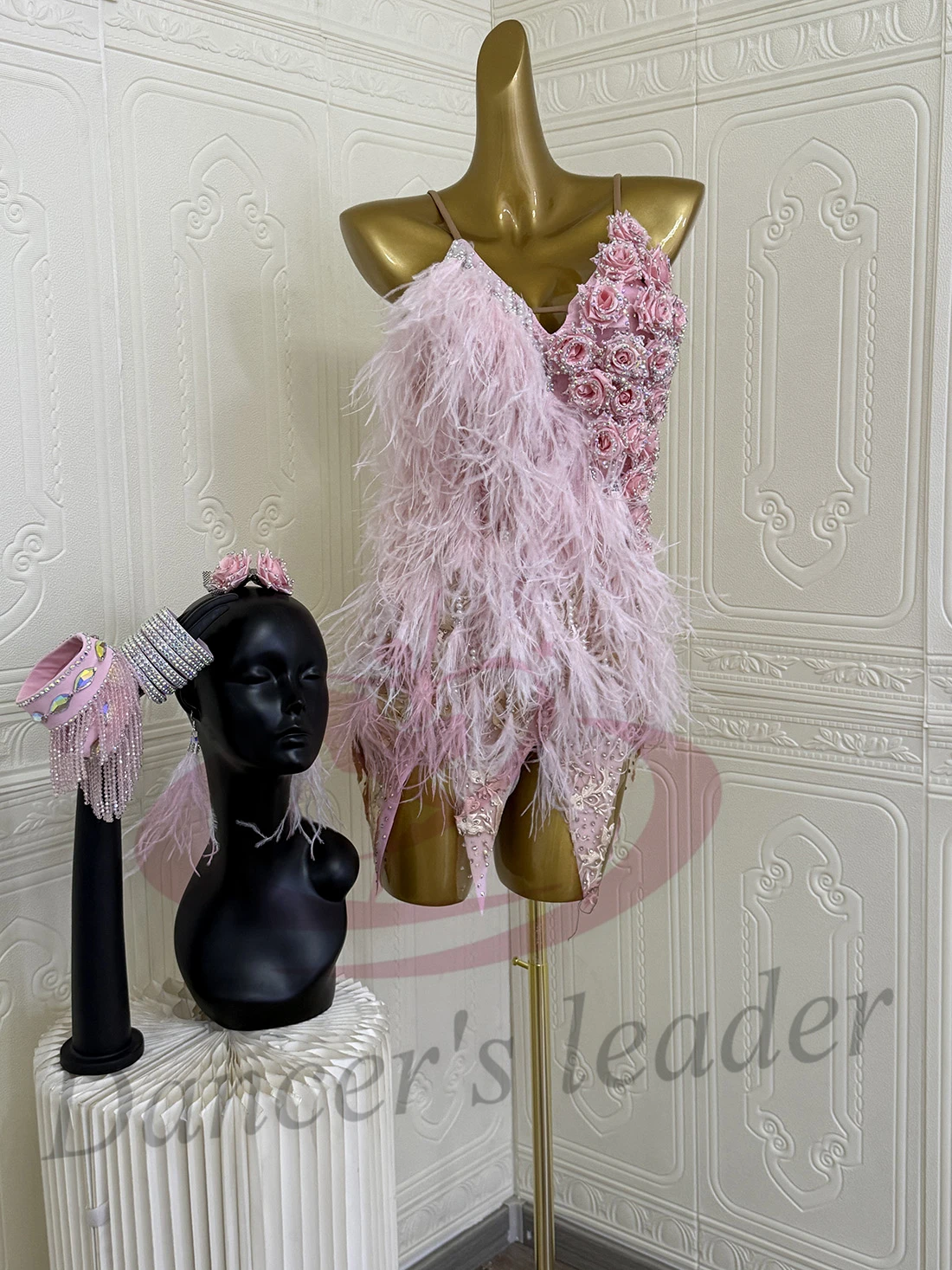 라틴 댄서 성인 어린이 고급 맞춤형 핑크 로즈 플러시 드레스 탱고 삼바 AB 스톤 공연 드레스