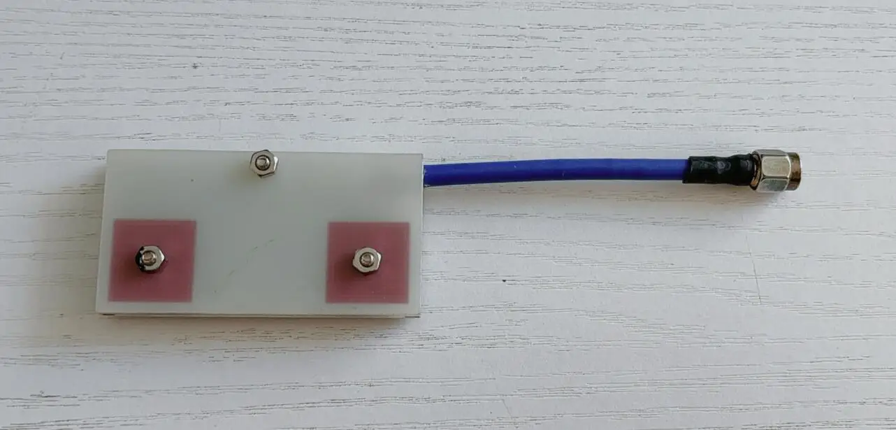 4.9-5.8GHz High-Gain 8dBi Vertical Polarization Flat Panel Antenna RP-SMA, 62x33mm, Strong Signal & Anti-Interference for FPV