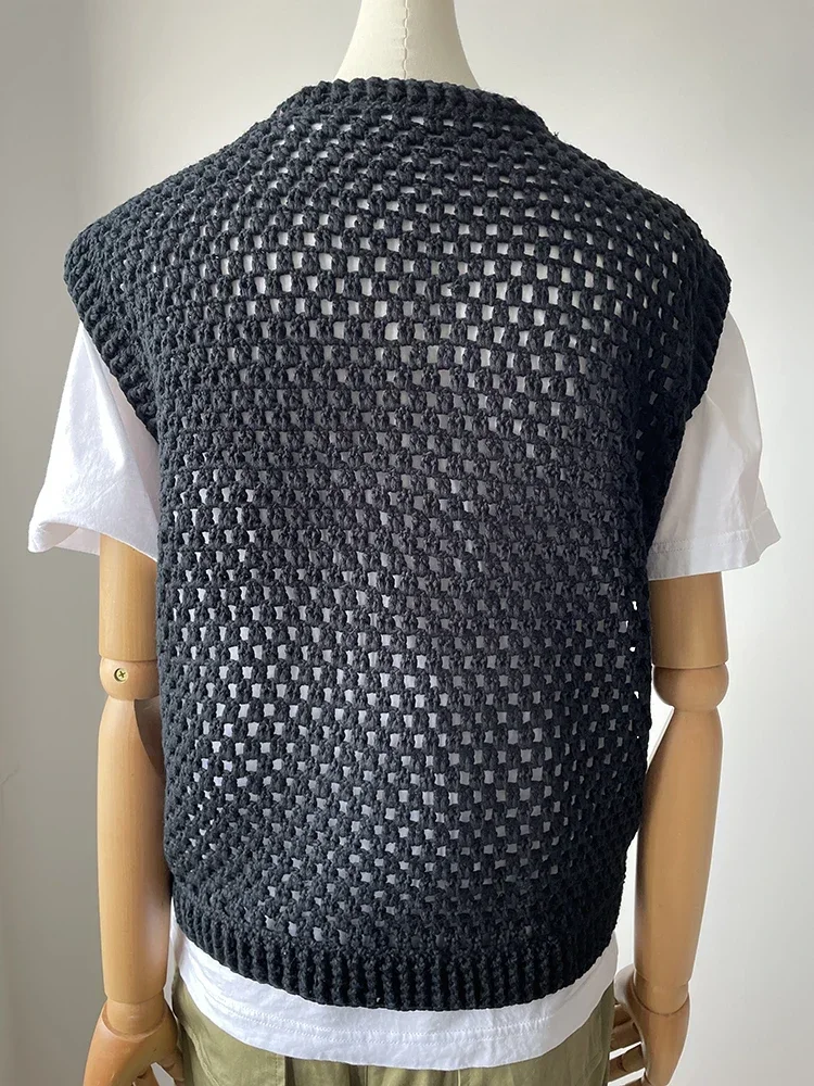 Handmade Crochet Retro Sweater Vest 2025 Summer Fashion Trends Women Vntage Hollow Out Knit Top Wholesale Knitwear Women Clothes