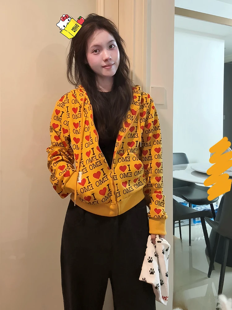 Suda con Capucha y Estampado de Corazón Amarillo, Manga Corta y Larga, Estilo Nuevo de Otoño Invierno para Mujer, Cárdiga...