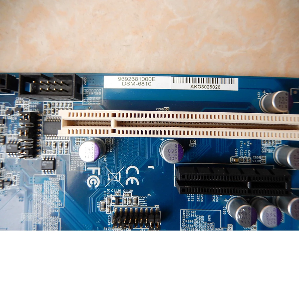 

Для Advantech IDENTIV 3VR видео поддерживает двойные гигабитные сетевые карты, материнская плата управления LGA1155 DSM-6810