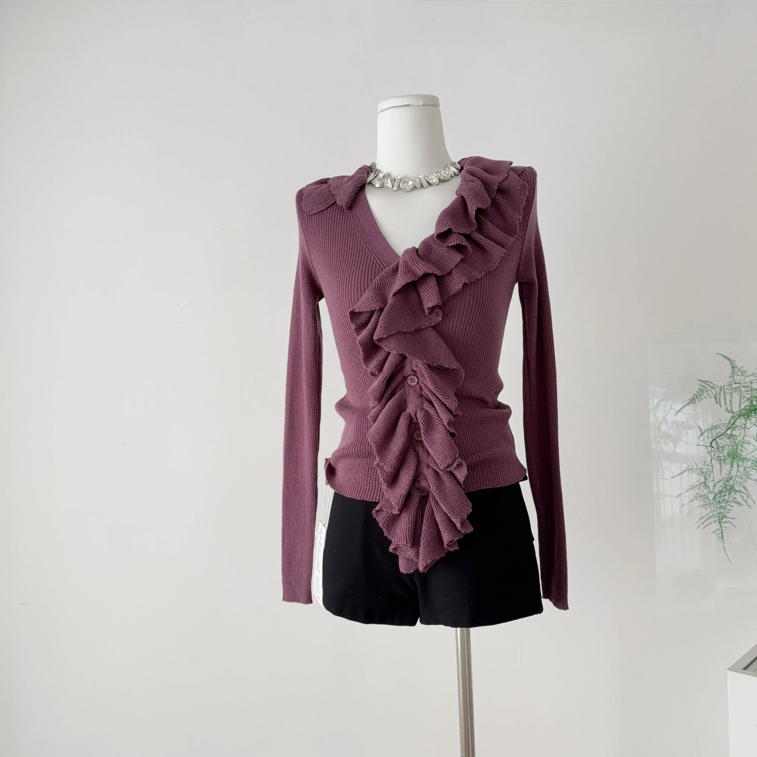 

Новинка 2023 года, осенняя мода, облегающий вязаный кардиган с оборками, женский элегантный милый мягкий свитер с v-образным вырезом и длинными рукавами C101