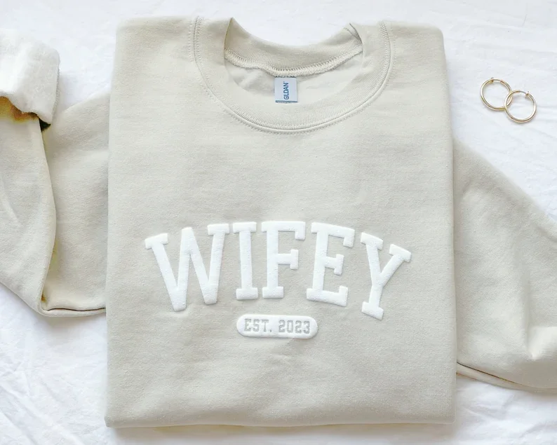 Neue Frau Sweatshirt einzigartige Braut dusche Geschenk frisch verheiratete Flitter wochen präsentieren personal isierte Wifey Sweatshirt Hochzeits geschenk für Braut