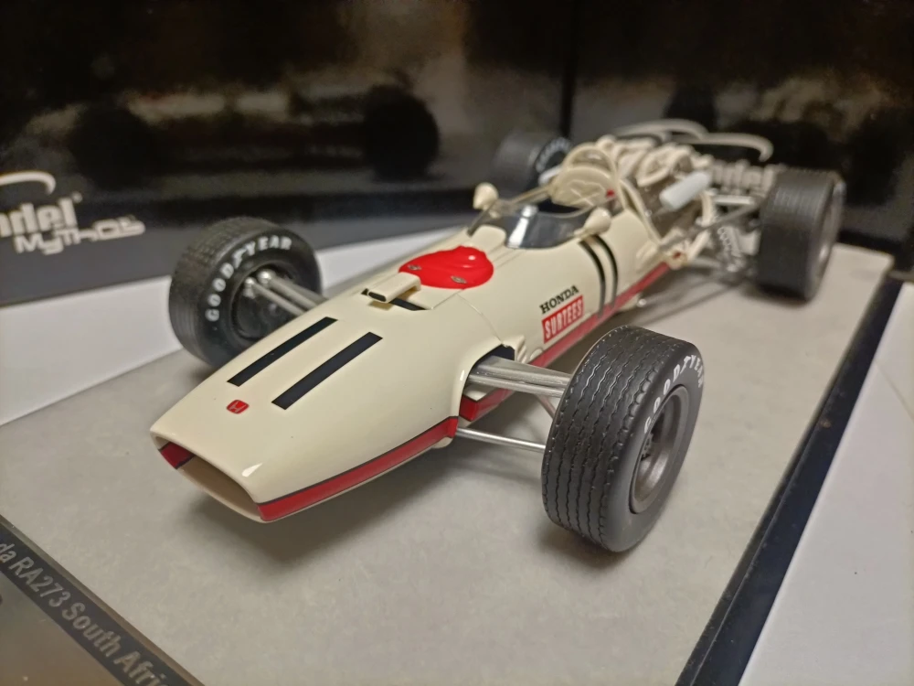 

Модель автомобиля Tecnomodel 1:18 RA273 #11 из Южной Африки GP 1967, металлическая статическая модель автомобиля из смолы ограниченного выпуска, игрушка в подарок