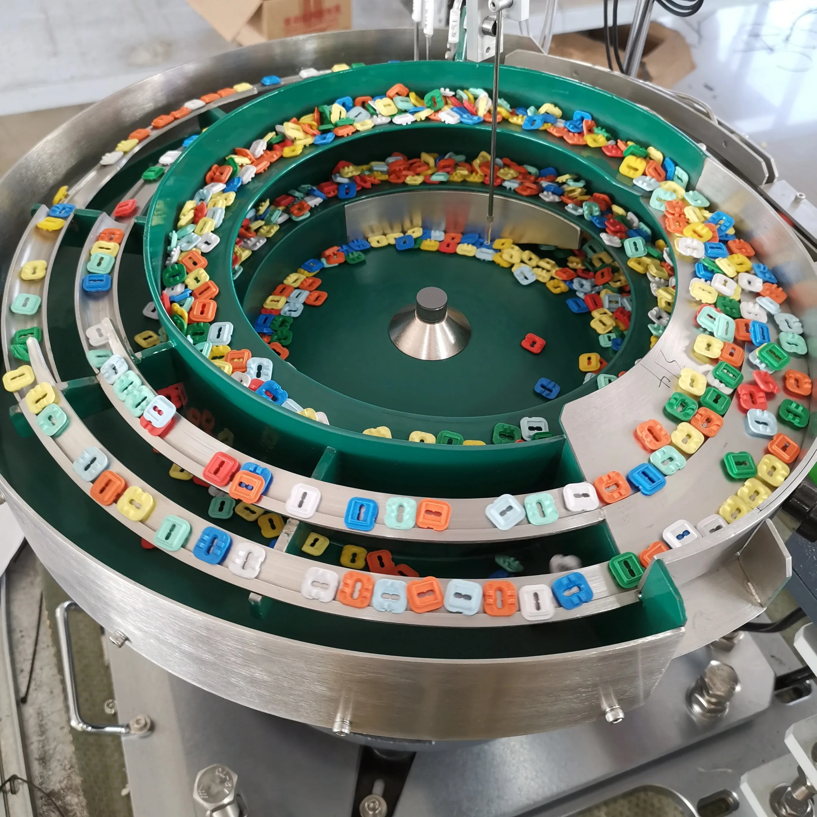 Supplier Screw Automatic Plastic Assembly Machine  Vibratory Bowl Feeder