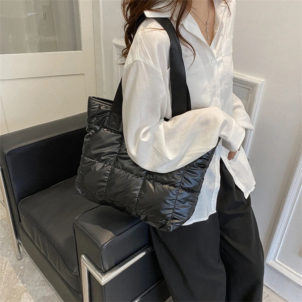 Fashion Shoulder Bag Large Capacity Cotton Padded Ladies Tote Handbags Rhombus Portable Handbag Quilted Solid for Office Work