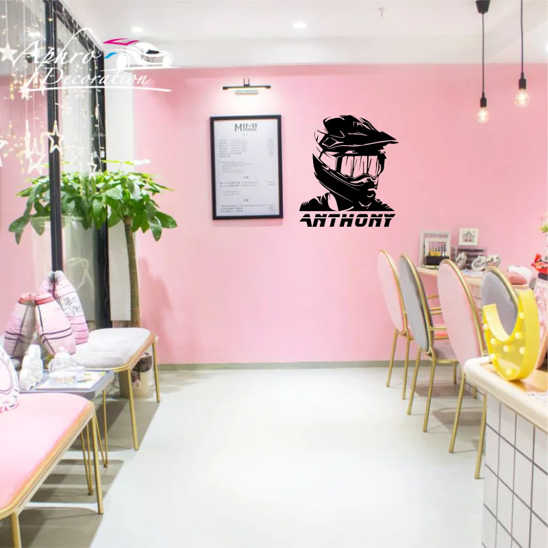 اسم شخصي دراجة نارية ملصقات الحائط ، موتوكروس سباق ألعاب الدراجة ، خوذة الشارات ، غرفة الأولاد المنزل ، جدار الفن ديكور ، هدية