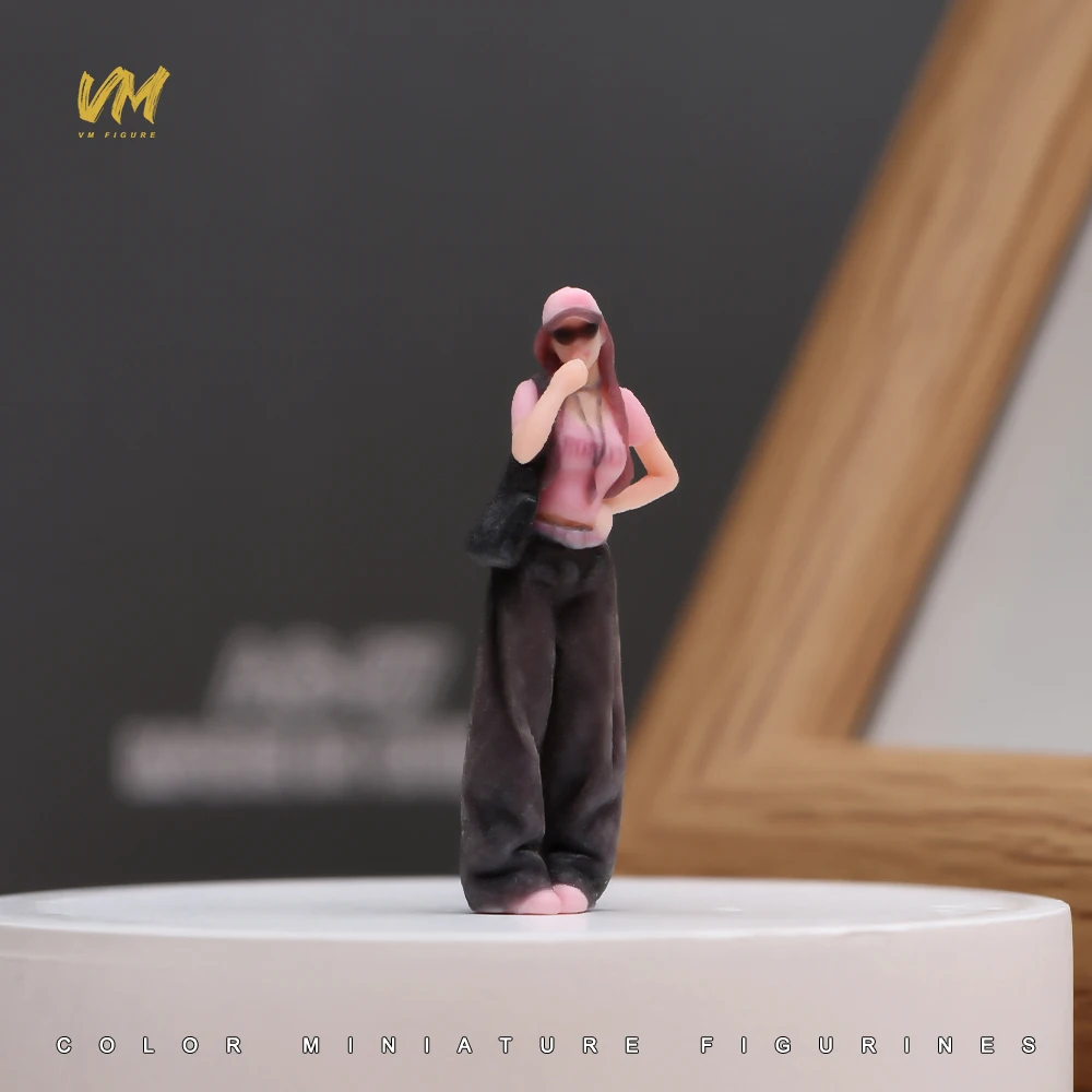 3D Miniatur-Figuren 1/64 Rennfahrerin Professionelle Fotografin Lässiger Mann Mädchen Szenerie-Requisiten Modellansicht Ornamente Fahrzeug-Dekoration – Detail 12
