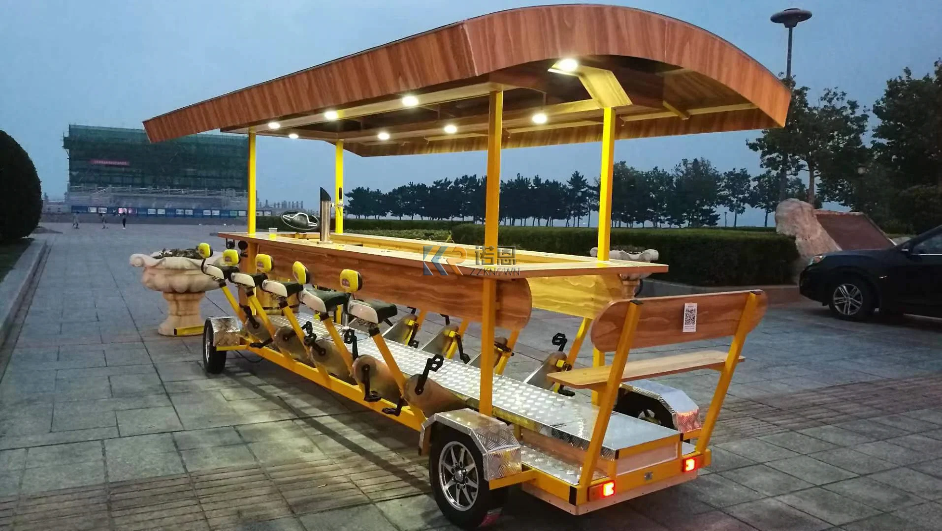 2023 محل لبيع الطعام بجولة البيرة دراجة معزول الكهربائية لمشاهدة معالم المدينة حافلة تصميم البطارية دواسة حانة