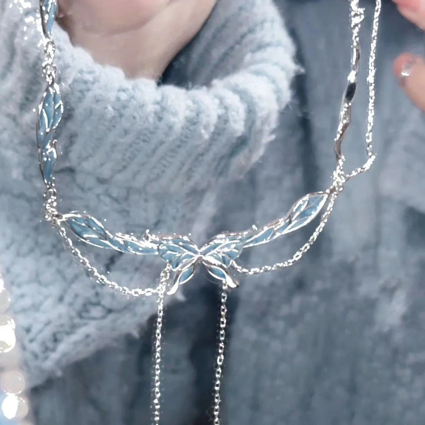 키링Romantic niebieski wisiorek z motylem naszyjnik zestaw pierścionków dla kobiet elegancki naszarny Ins styl lekki luksusowy łańcuszek do obojczyka dla kobiet