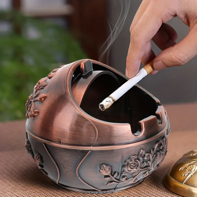 

D2 Metal Ashtray Smoking Windproof Vintage Lid Ornament Retro Cigar Ash Tray Cigarette Metal Decorative Gadgets Cigarettes Table
