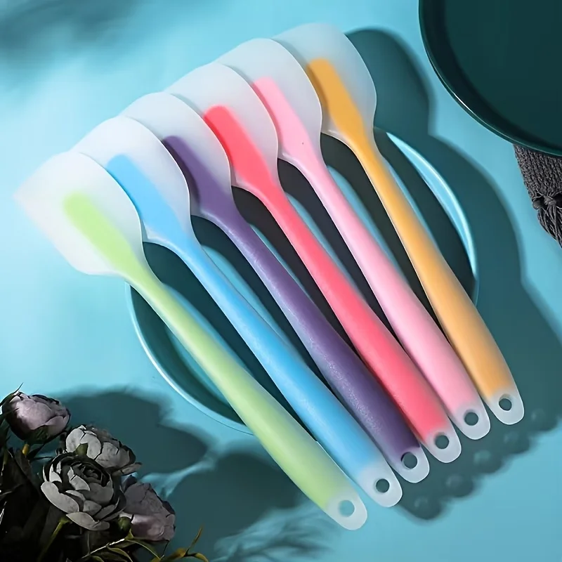 5pcs Premium Silicone Spoon Set- Non-Stick, Heat-Resistant Kitchen Utensils, Suitable for Cooking, Baking,Randon color