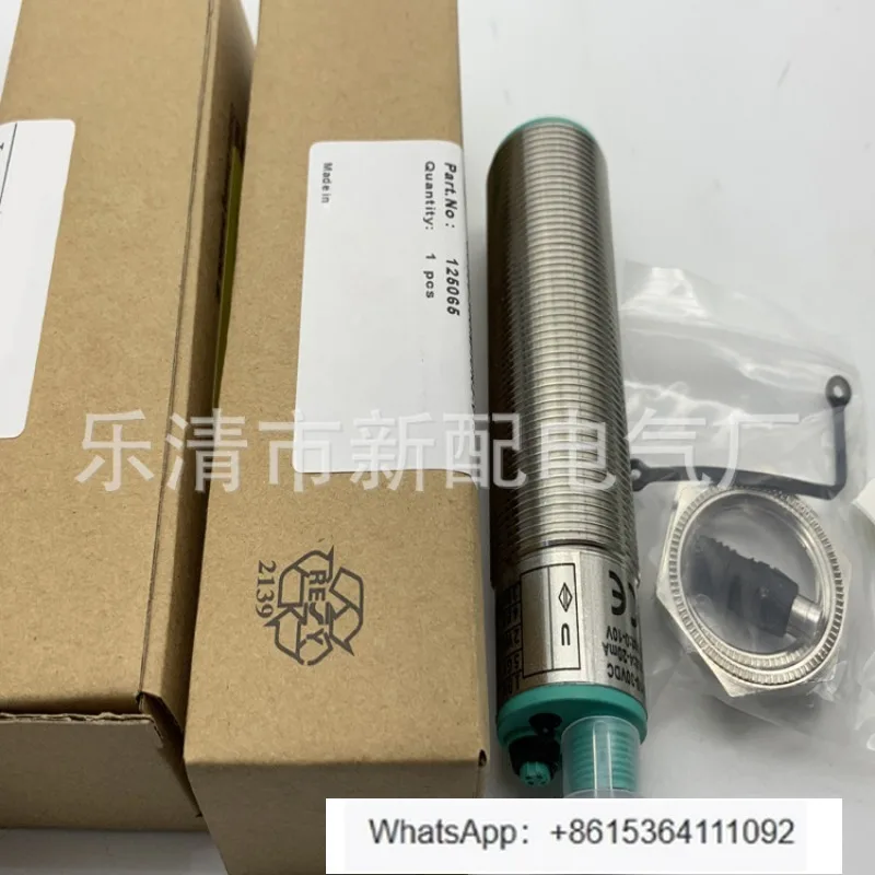 

Бесконтактный переключатель UC300-30GM-IUR2-V15