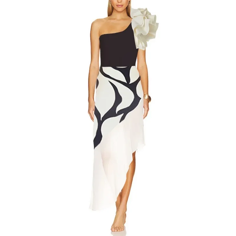 

One-piece Swimwear for Women, Floral Decoration, Single Shoulder, Pure Black and White Color