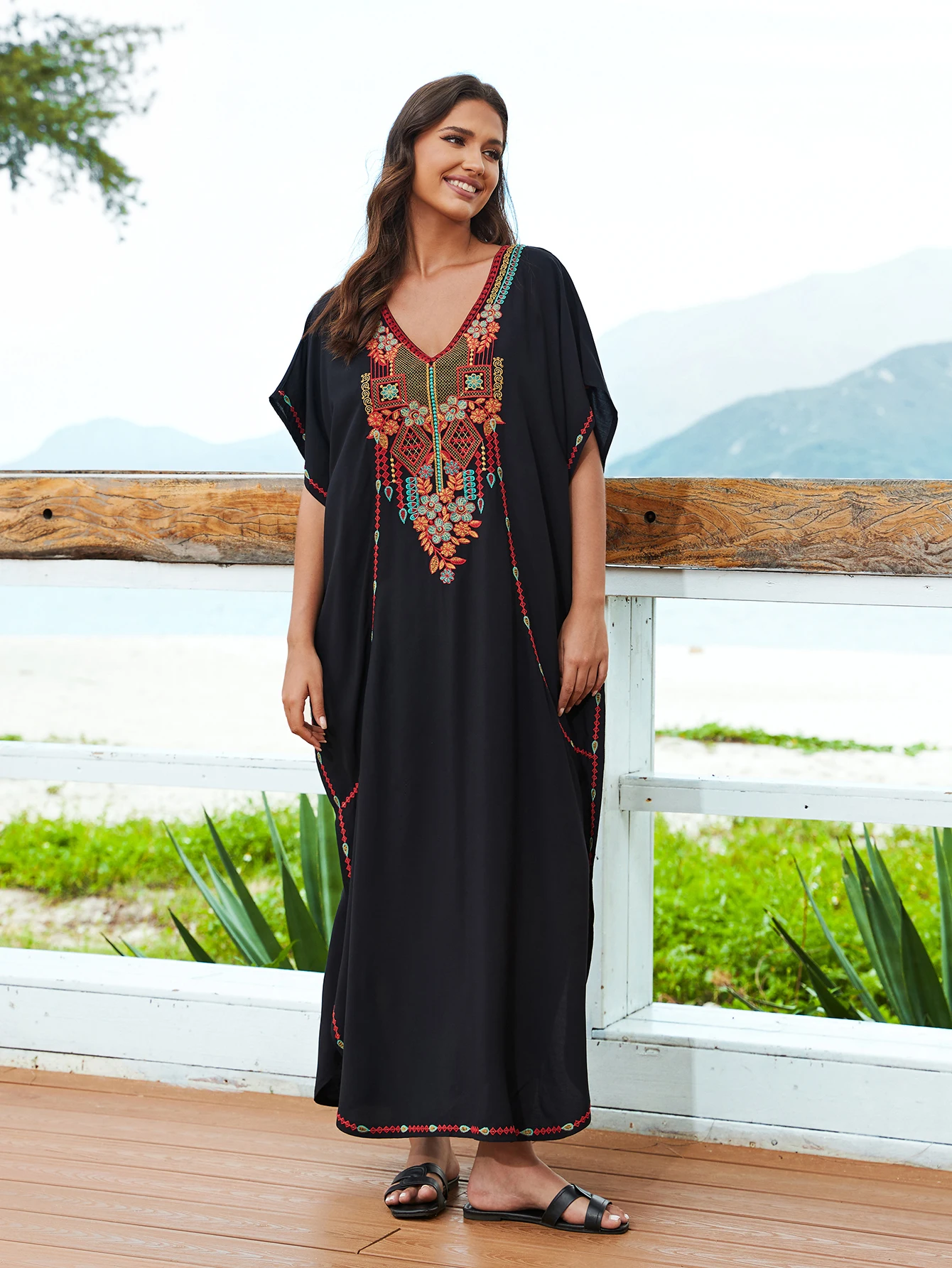 2024 Embroidered Dolman Sleeve Black Kaftan Dress Beachwear Coverup Women Summer Holiday Plus Size Robe Swimsuit Cover-ups Q1611