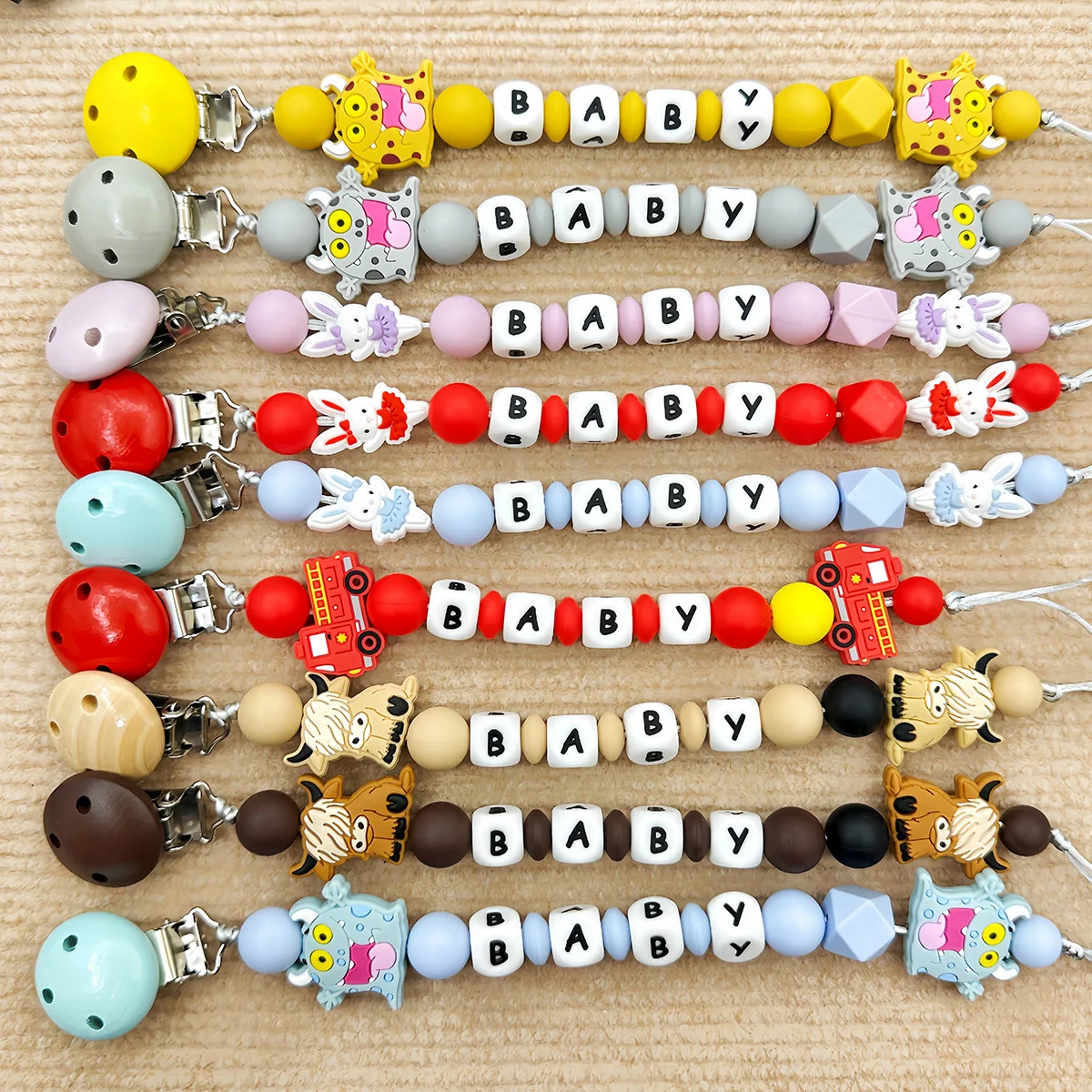 Personalized Customized Baby English Name Pacifier Clip Cute Cartoon Silicone Beads Soother Holder Chain Pacifiers Creative Gift