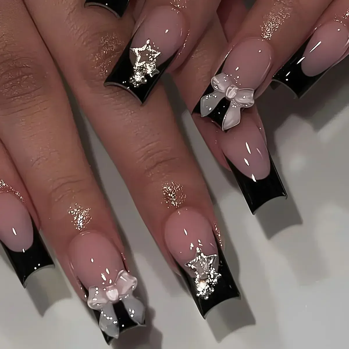 24Pcs Long Coffin False Nails with Star Rhinestones Black Y2K Nail Art French Gradient Full Cover Press on Nail Tips for Girls