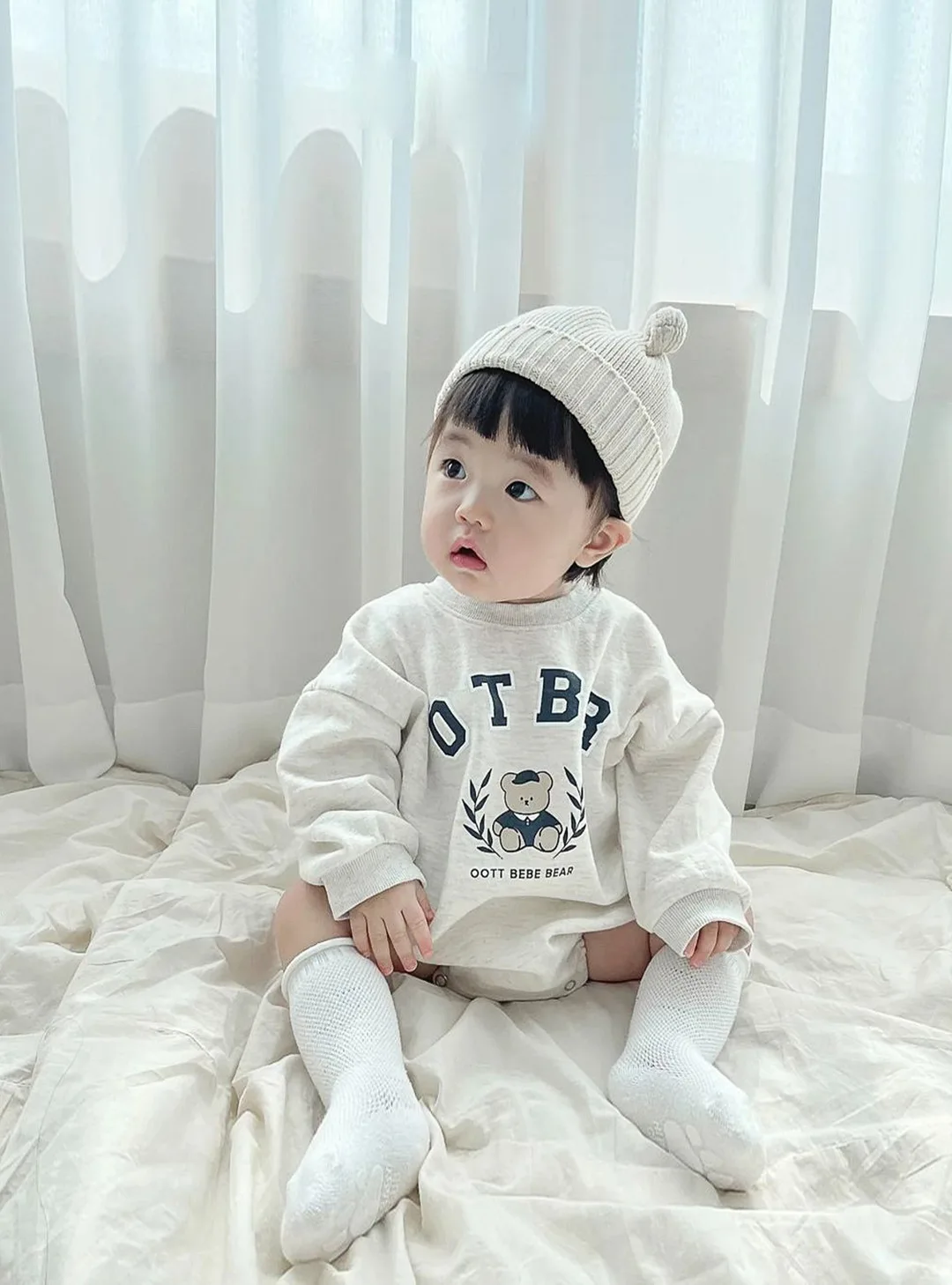 2026 ربيع جديد طفل طويل الأكمام ارتداءها القطن الرضع صبي فتاة الدب إلكتروني طباعة بذلة غير رسمية الوليد الملابس 0-24 متر