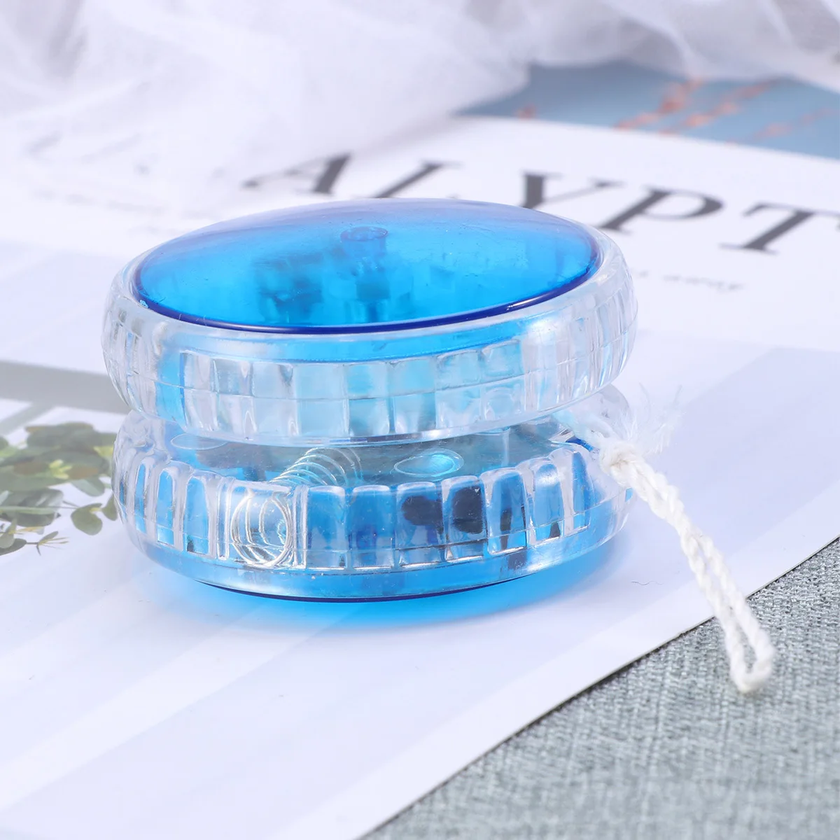 

5Pcs LED Luminous Flash Yo-Yo Colorful Plastic Yoyo Fun Gift for Kids Early Educational Yoyo with String Durable Elasticity