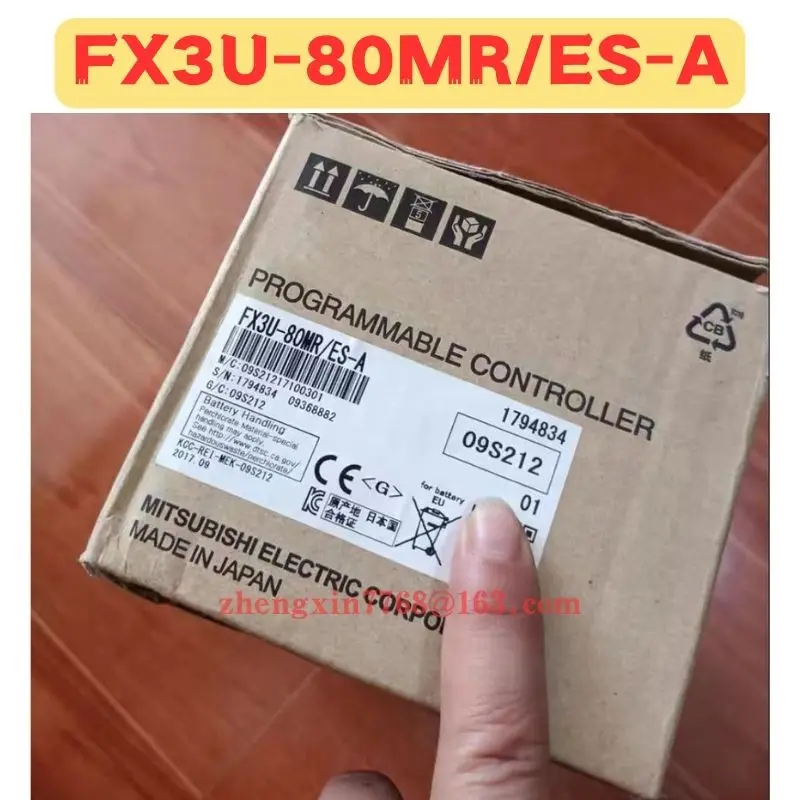 

FX3U-80MR ES-A Совершенно новый оригинальный FX3U-80MR/Φ ES-A программируемый контроллер