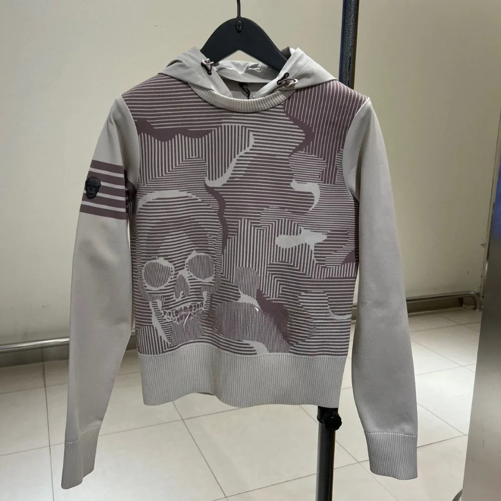 Women's Golf Hooded Knit Top 2026 Fall New Korean Style Long Sleeve Two-Tone Skull Graphic Trendy Versatile Chic Breathable Soft