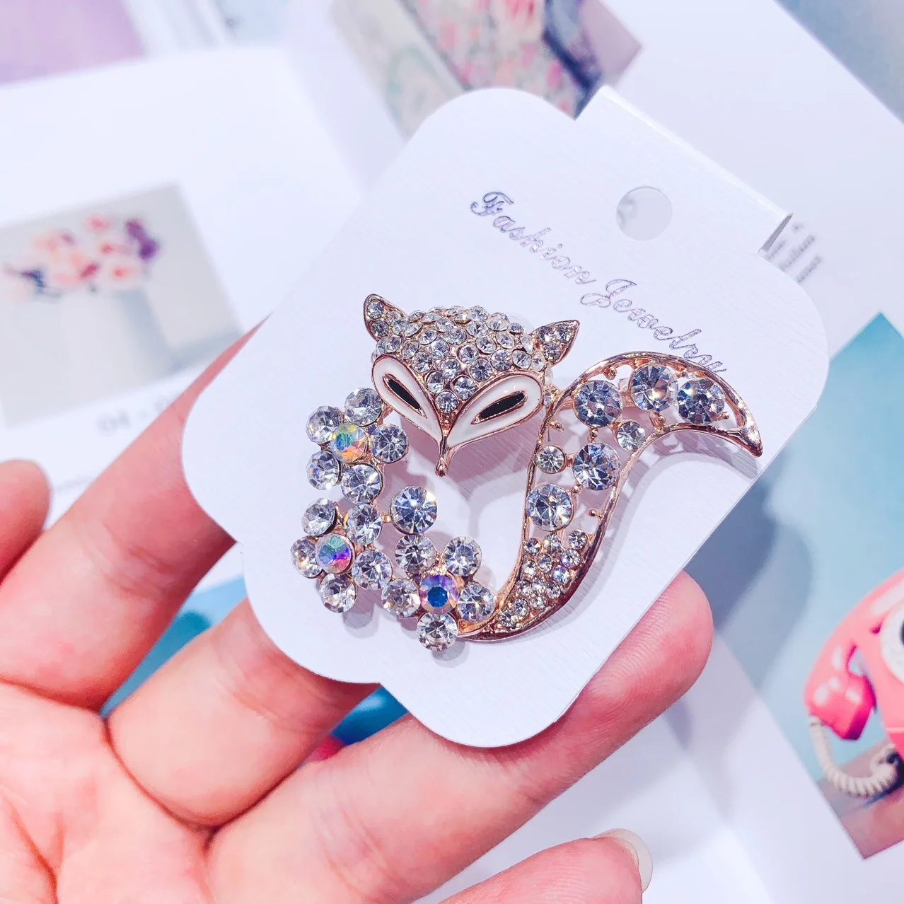 Rhinestone Ladies Luxury Fox Brooches For Women Elegant Clothing Coat Accessories Crystal Foxes Animal Brooch Pins Party Jewelry