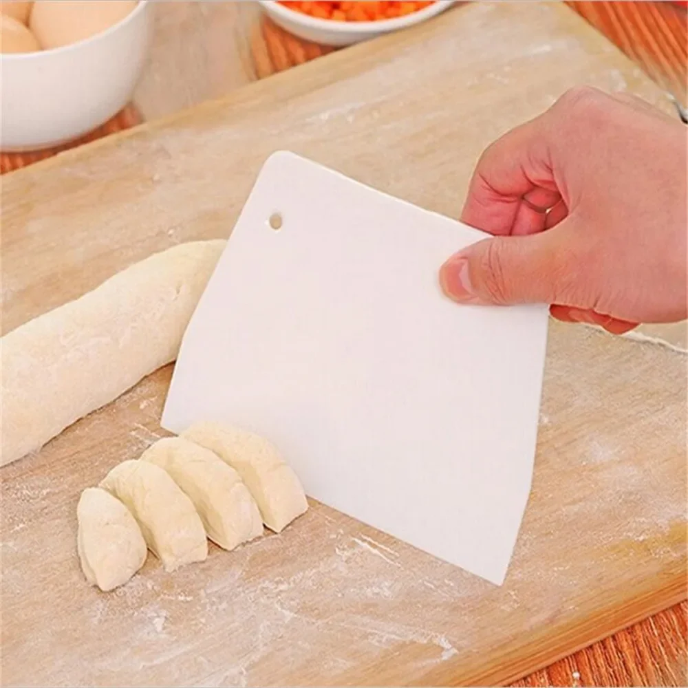 White Pastry Cutter Plastic Cake Spatulas Dough Scraper Trapezoid Bread Pizza Fondant Tools Butter Knife Multiduty Safe Bakeware