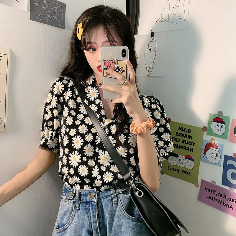 Vintage Floral Top Shirt Summer New V Neck Short Sleeve Loose All-match Youth Blouse Casual Fashion Korean Women Clothing