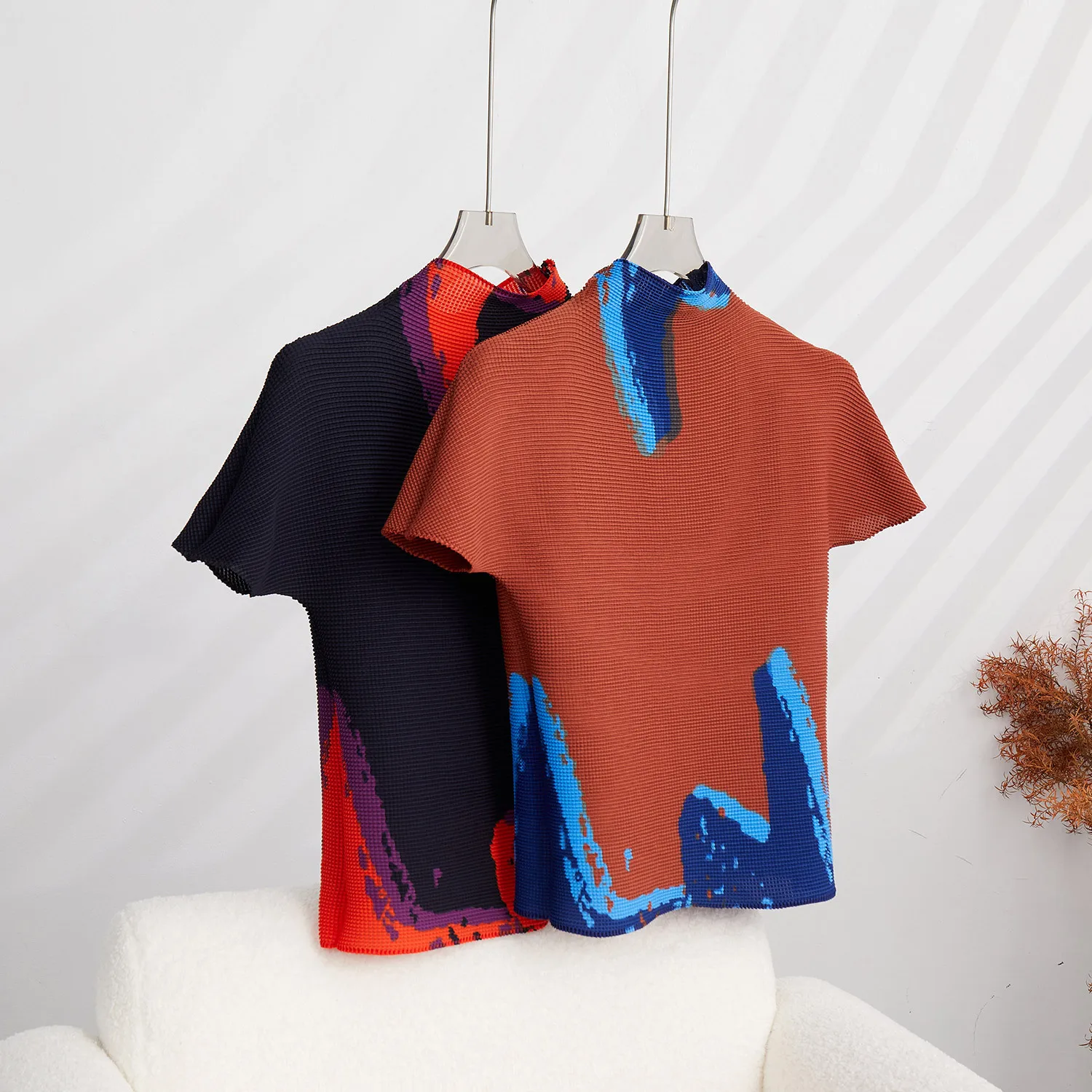 

High Quality Miyake Pleated Rendering Top Women Casual Style Shirt Printed Stretch Pleats Short Sleeve T-Shirt