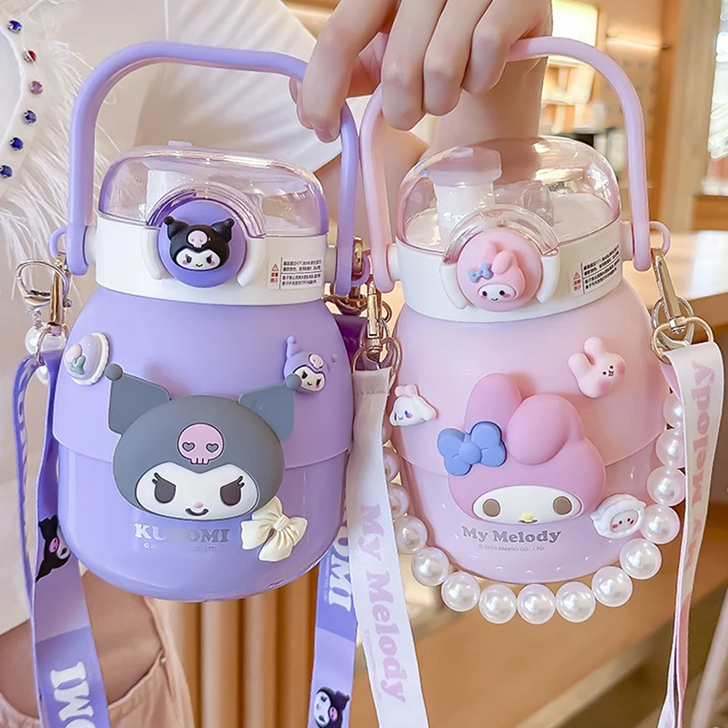 

700/880ml Sanrio Kuromi Cinnamoroll Thermos Bottle Sippy Cups Coffee Cups Kids Kawaii Ins Stainless Steel Handle Travel Mugs