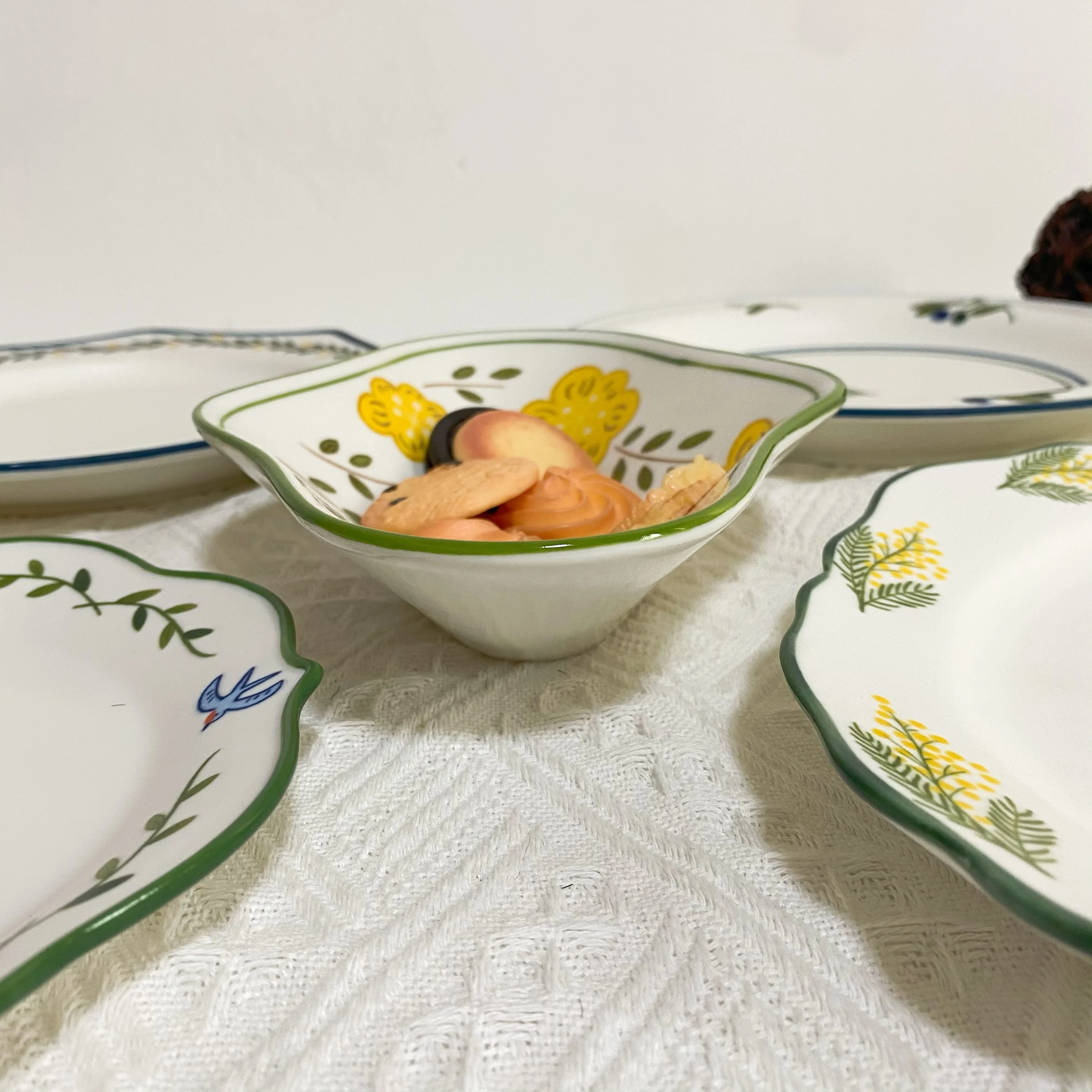 Spring warmth, blooming flowers, ceramic dining, tableware, large , vegetable , household oval flat , small deep plates