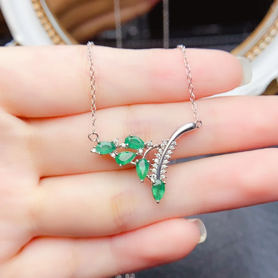 

3*5mm Natural Emerald Pendant Necklace S925 Sterling Silver Certificate Fine Fashion Design Charm Weddings Jewelry for Women FS