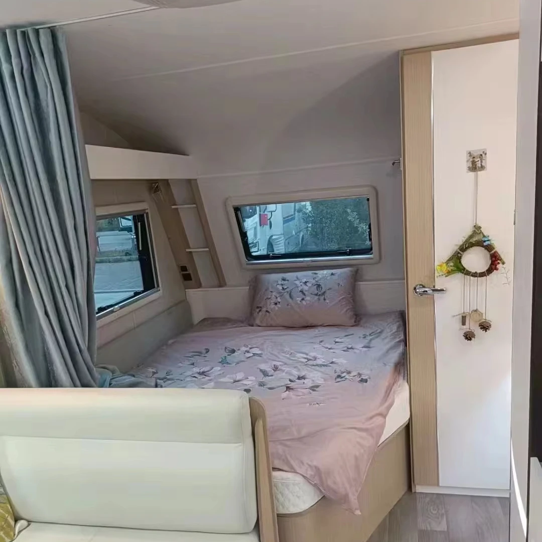Hot Sale  Luxury Trailer RV New Camping Caravan Travel Trailer