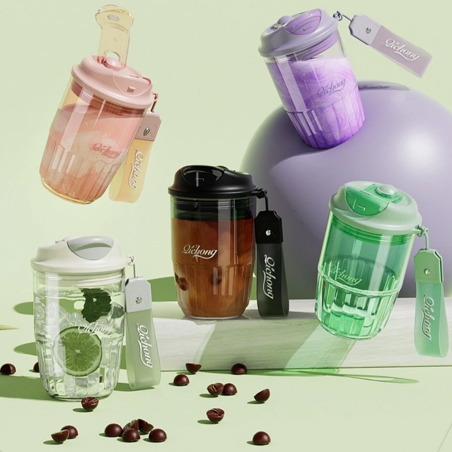 

New summer high-quality simple plastic cup with drawstring, fancy drinking, portable cartoon little penguin coffee cup