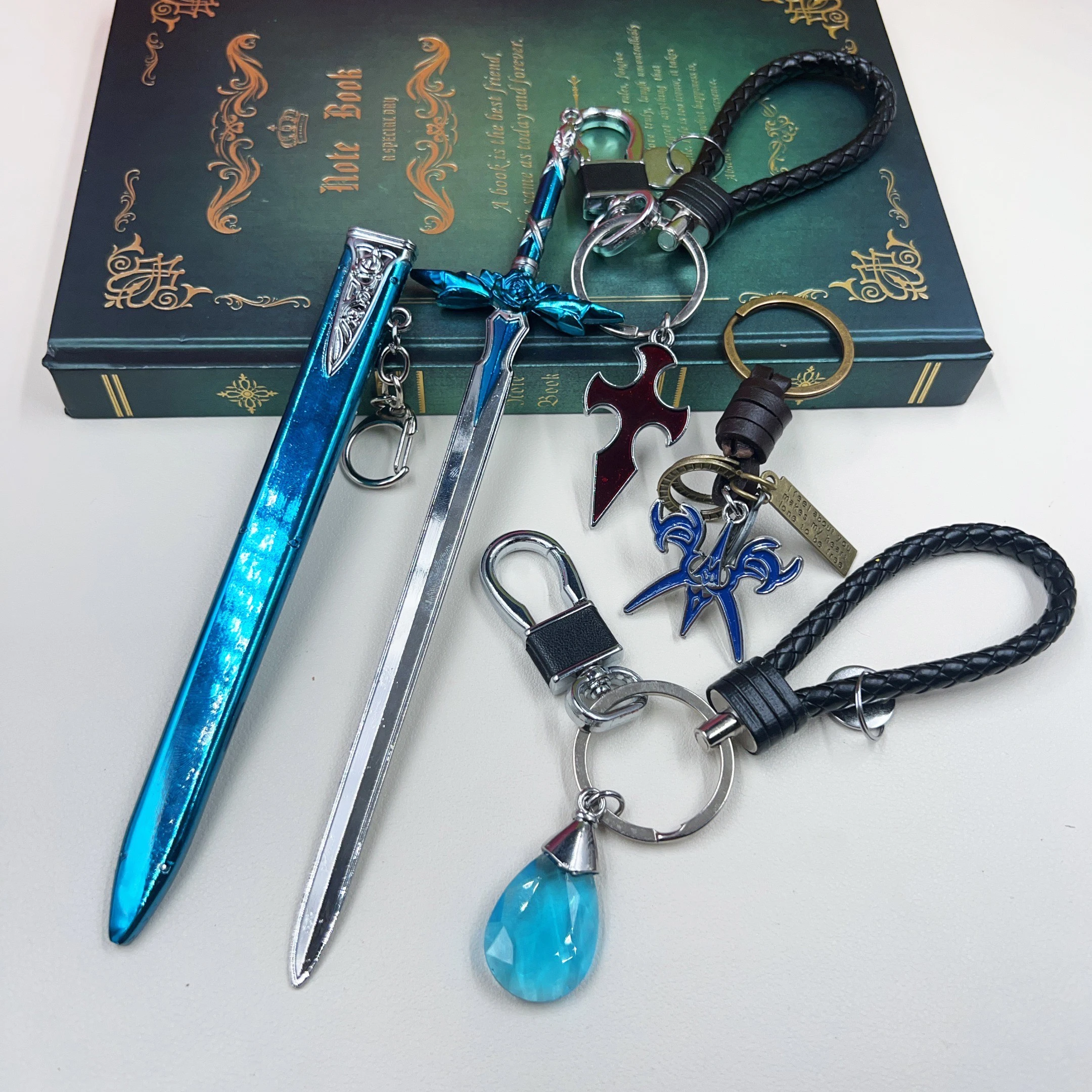 La espada de rosa azul con llavero de cristal azul de Yui SAO Art Online periferia 22cm Metal Katana modelo llavero accesorios regalos