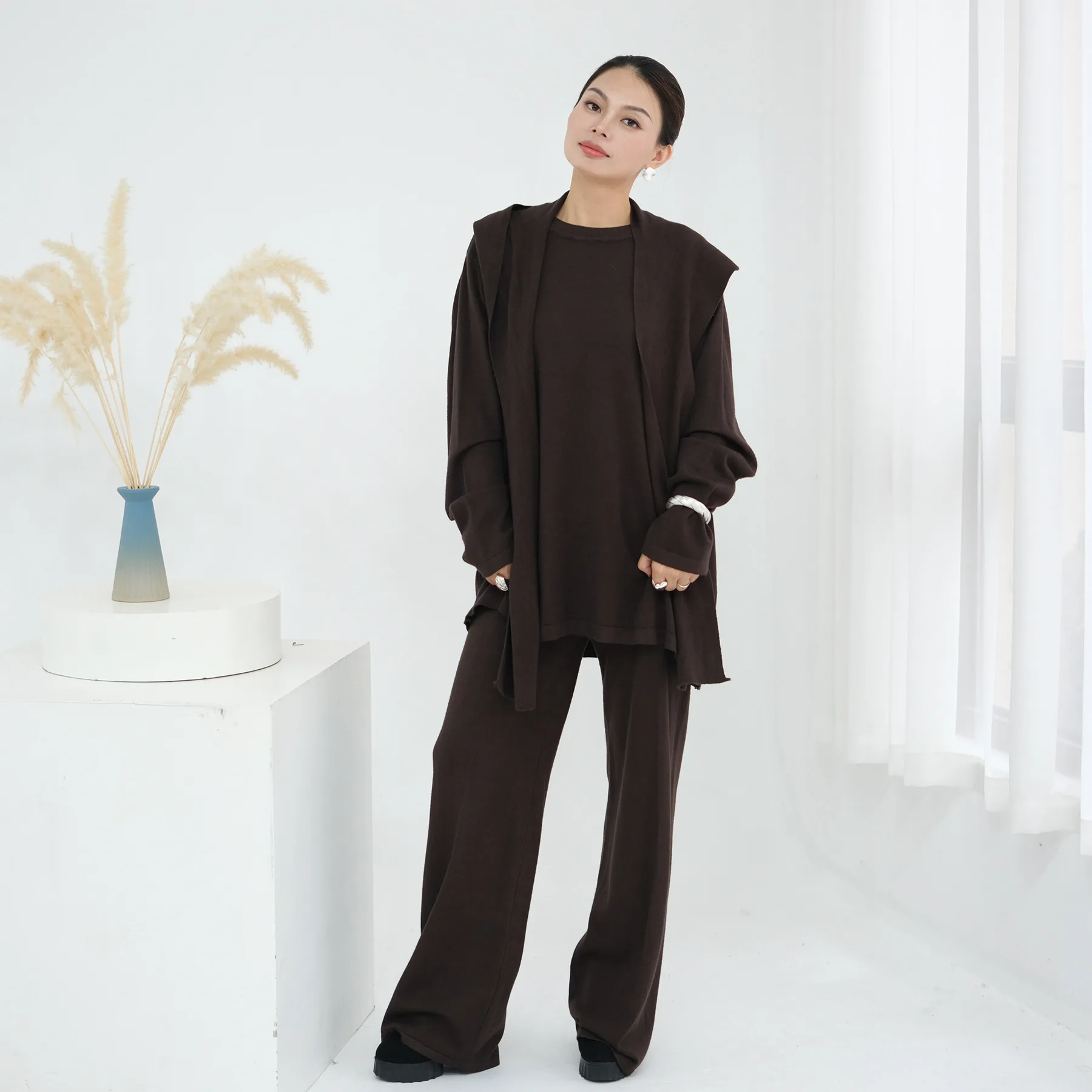 イスラム教徒の女性 中東 トルコ 秋冬 ニットセット 無地 マルチカラー ツーピースセット