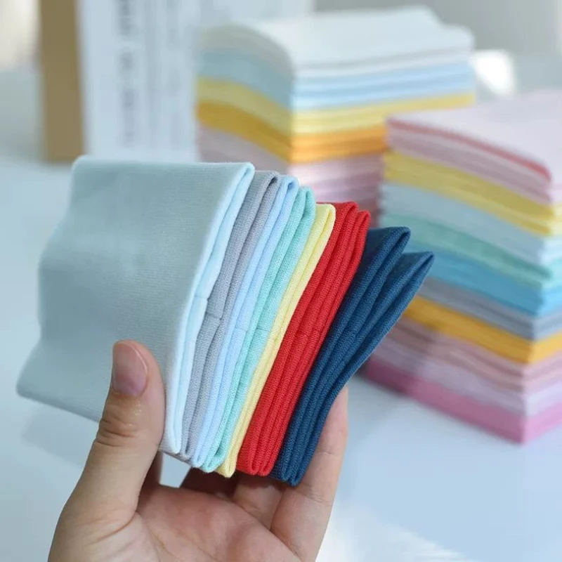 

Pure cotton cotton sweater, threaded cuffs, feet, adult thin threaded long johns, sleeves, elastic trousers, closed.