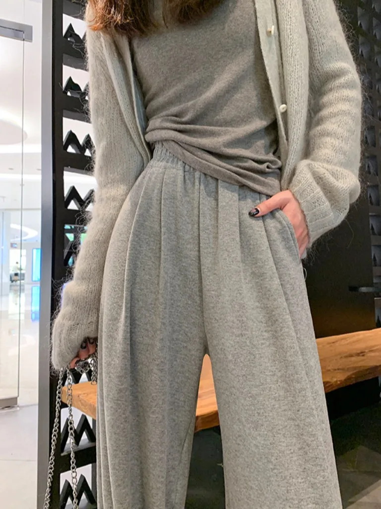 กางเกงขายาวเอวสูงทรงหลวมสำหรับผู้หญิง สไตล์ลำลอง ผ้าพลิ้ว ใส่สบาย เหมาะสำหรับฤดูใบไม้ร่วงและฤดูหนาว รุ่นใหม่ ช่วยให้ดูสูงขึ้น