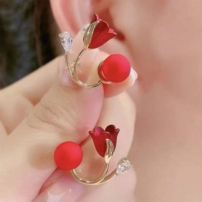 Fashion Bend Tulip Flower Stud Earrings for Women Red Black  Beads Crystal Earrings Party Fashion Sweet Jewelry Girls Gift