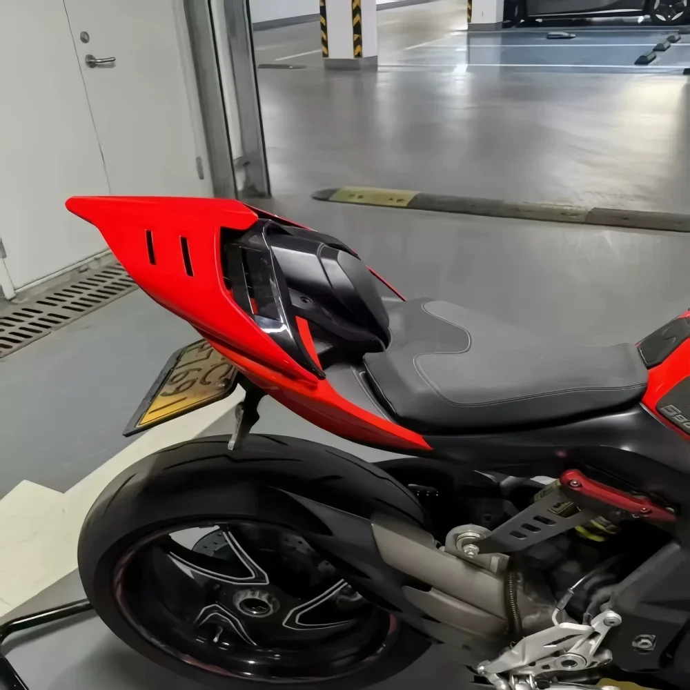 【High quality】Motorcycle modification and racing rear hump wing shell non-destructive installation suitable for QJMOTOR SRK921RR