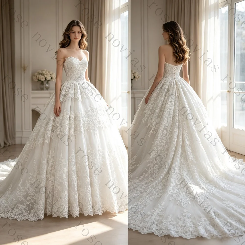 Customized Strapless Lace Wedding Dresses 2026 New Fashionable and Romantic with Layered Large Tail Pleated Elegant Bridal Gown