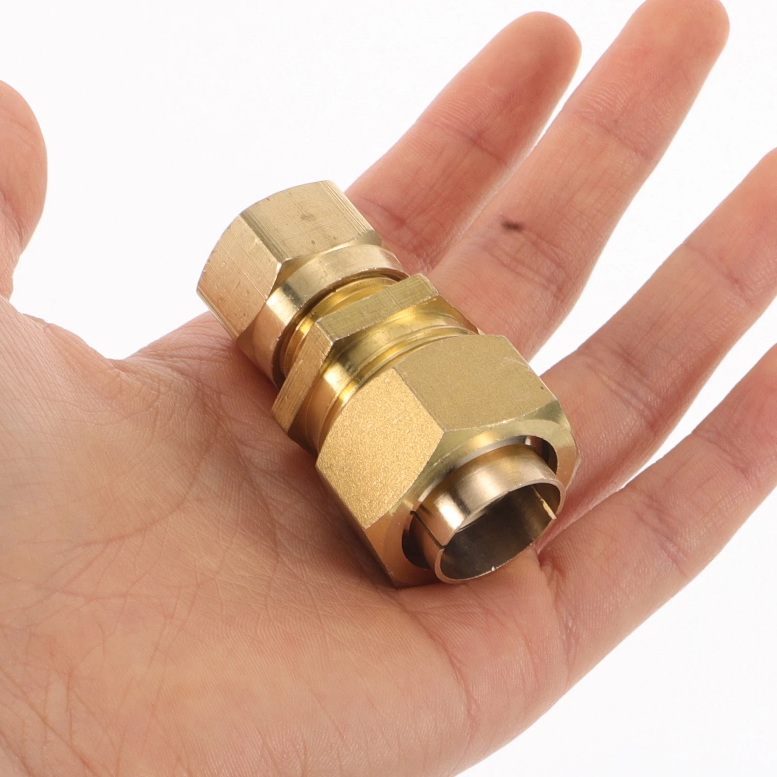 

2pcs Quick Connector Pure Copper Pipe Fitting High Efficiency Leak Proof Brass Material Tube Coupling Union Compression