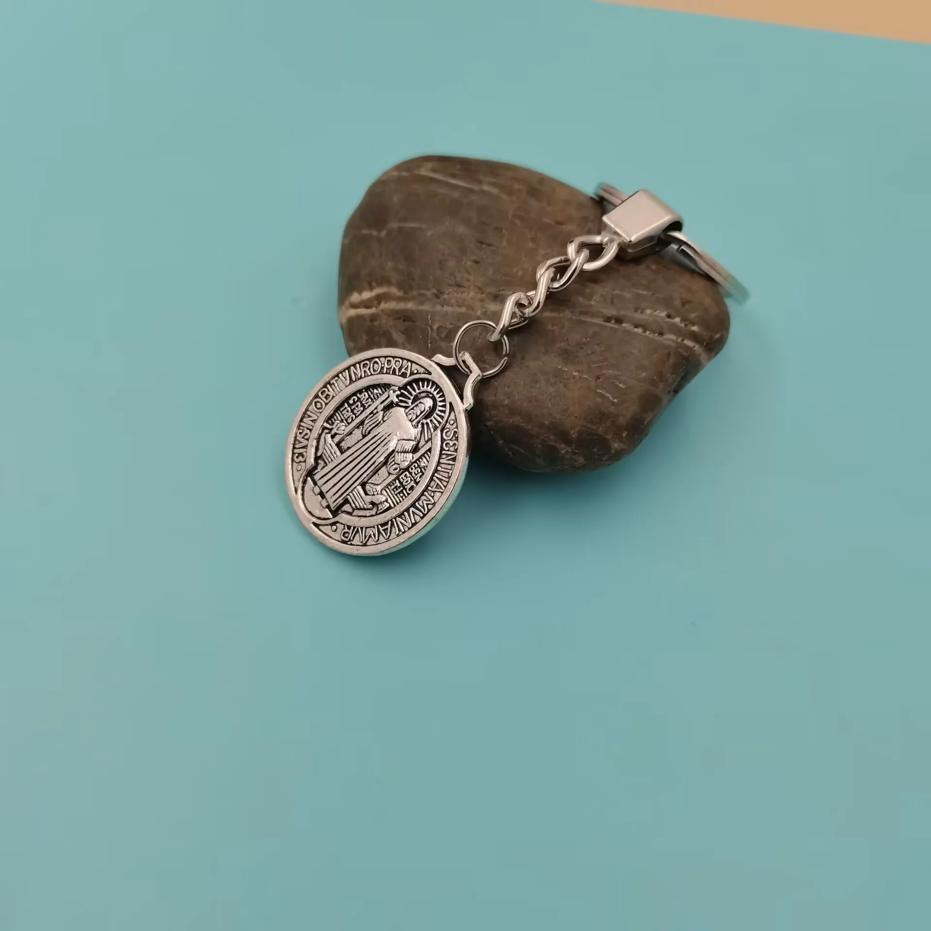1Pc Saint Benedict's Exorcism Medal Alloy Pendant Jewelry Making Keychain A-893d
