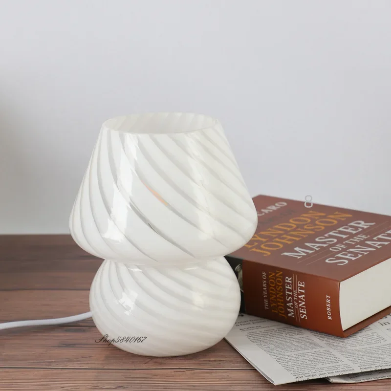 Korea Ins Striped Glass Mushroom Table Lamp Vintage Murano Style Pleated Desk Lamp Living Room Study Bedroom Cute Bedside Lamp