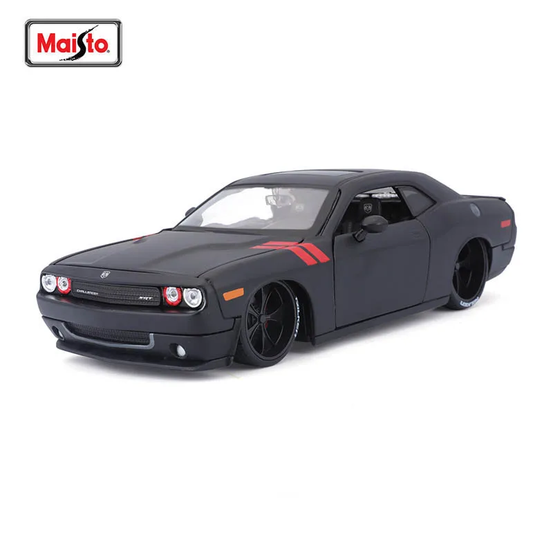 Maisto 1:24 2008 Dodge Challenger Supercar Antique Car Static Die Casting Car Collectible Model Car Toy Gift Tide Play