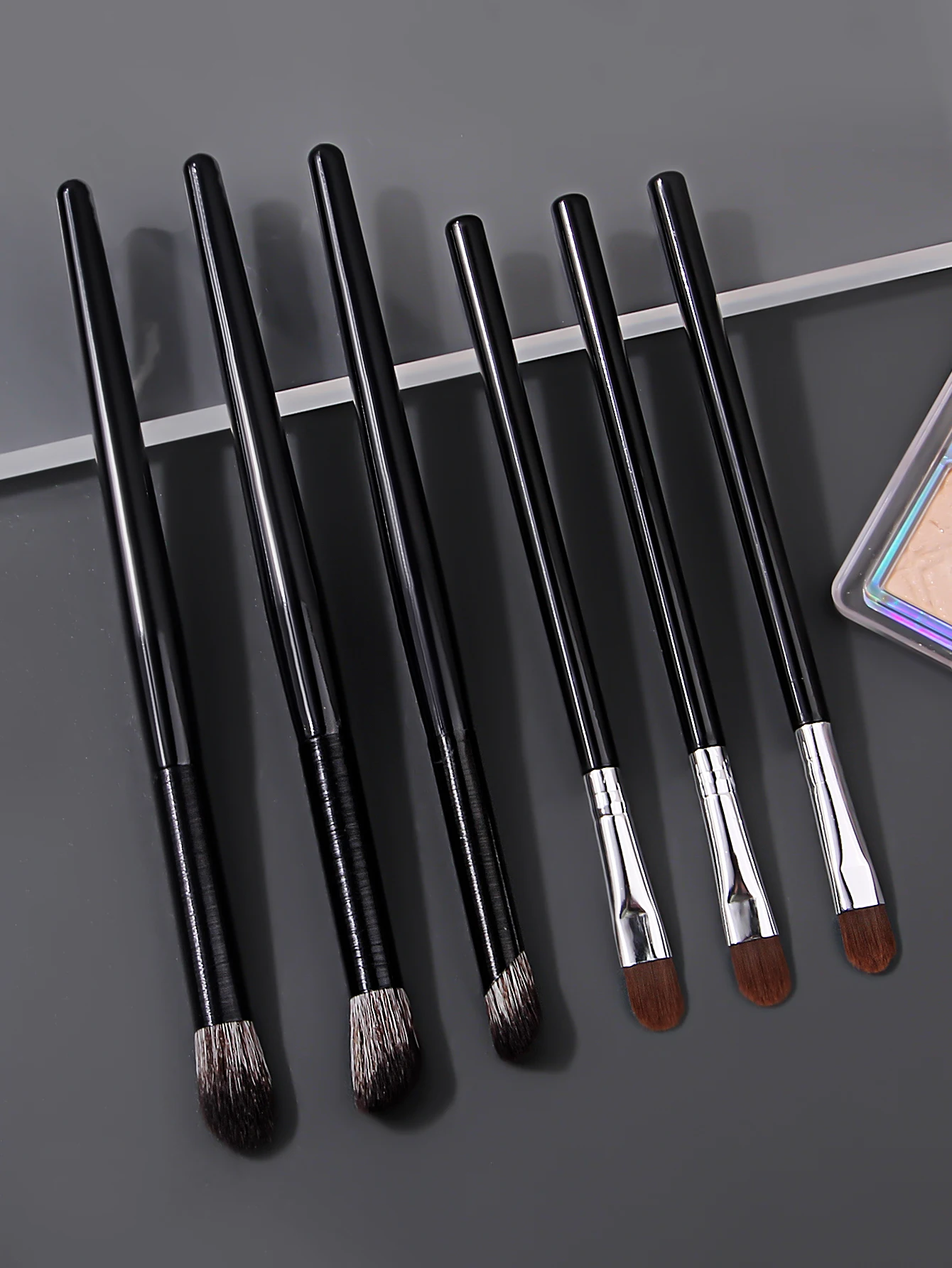 6PCS Eye makeup Brush Set, soft bristle eyeshadow/Highlight/concealer brush, portable beginner's daily makeup tool