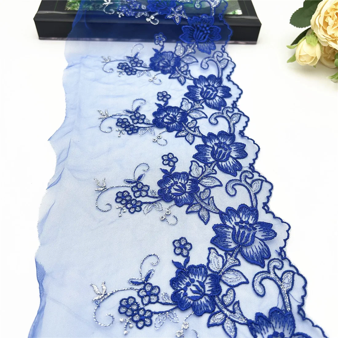 3y/lot Breite 22cm Marineblau Gold Schimmernde Stickerei Spitzenborte Kleidungszubehör Kleiderärmel Nähen Dessous Bjd Puppenstoff – Detail 1