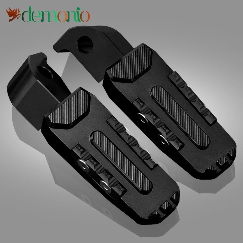 

Motorcycle Foot Rests Rear Passenger Foot Peg For YAMAHA TMAX530 SX DX 2012-2021 TMAX500 all year TMAX 560 tech max 20-2022