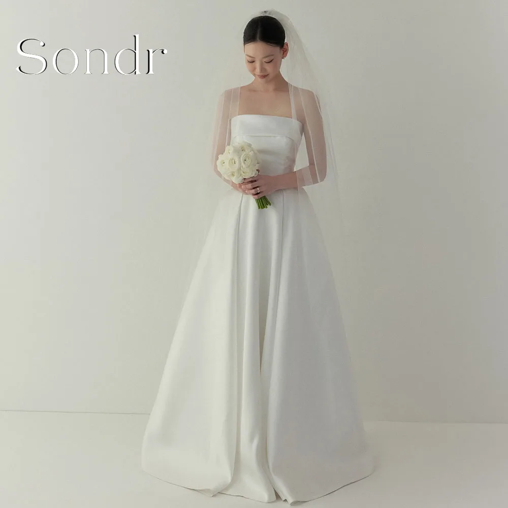 abito-da-sposa-coreano-semplice-senza-spalline-personalizzato-sondr-modello-a-line-con-corsetto-sul-retro-per-servizio-fotografico-2027